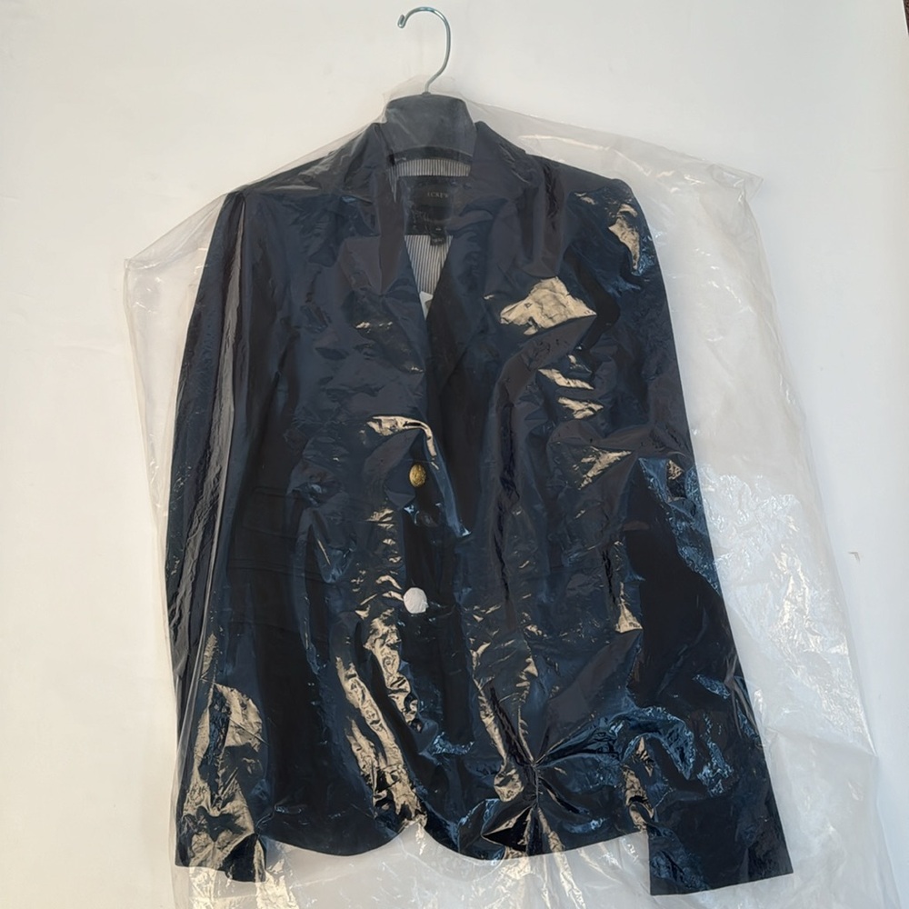 NWT / J Crew Schoolboy Blazer in Navy - 00 - Picture 4 of 6